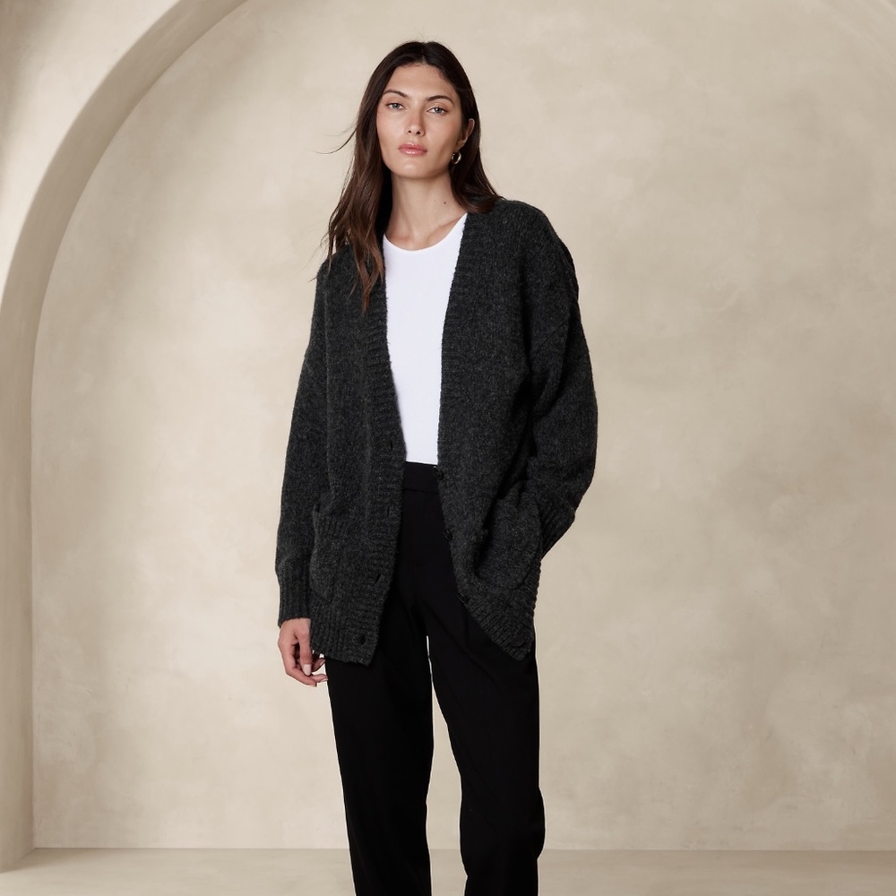 New photos! BANANA REPUBLIC Wool/Cotton Cardigan, Charcoal Gray, Sz Large - Picture 4 of 9